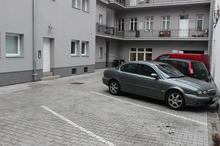 Pronájem skladu, Praha - Žižkov, Husitská, 35 m2