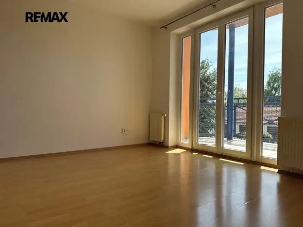 Pronájem bytu 2+kk, Vestec, Na Suchých, 43 m2