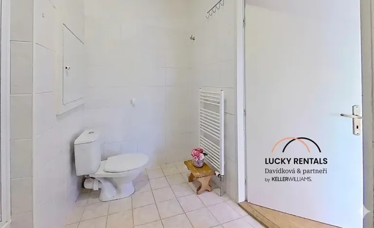 Pronájem bytu 1+kk, Praha - Stodůlky, Kodymova, 35 m2