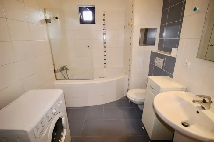 Pronájem bytu 1+kk, Praha - Košíře, Pod Klamovkou, 44 m2