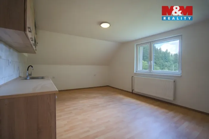 Prodej rodinného domu, Hutisko-Solanec - Solanec pod Soláněm, 180 m2