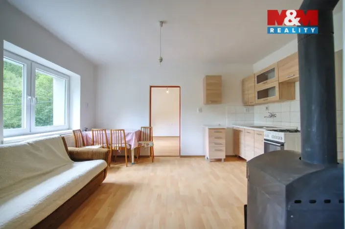 Prodej rodinného domu, Hutisko-Solanec - Solanec pod Soláněm, 180 m2