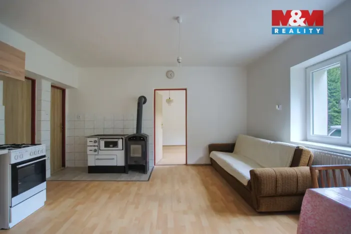 Prodej rodinného domu, Hutisko-Solanec - Solanec pod Soláněm, 180 m2