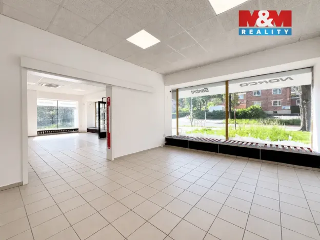 Pronájem obchodního prostoru, Zlín, třída Tomáše Bati, 119 m2
