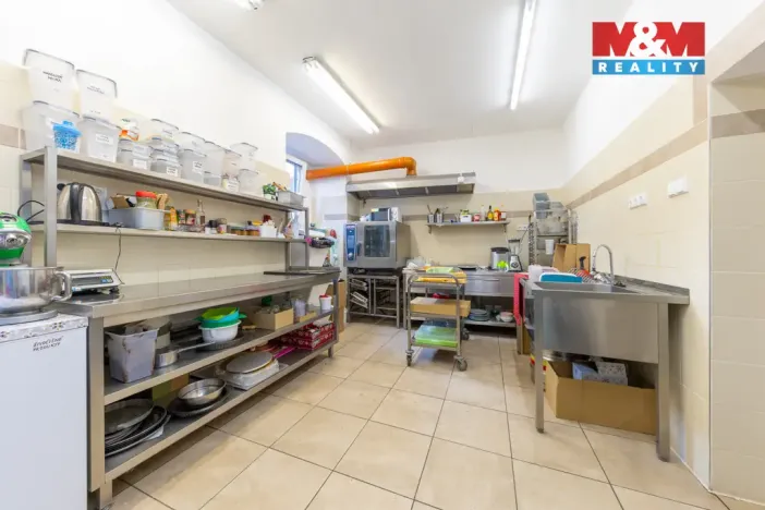 Prodej rodinného domu, Nedvědice, 411 m2