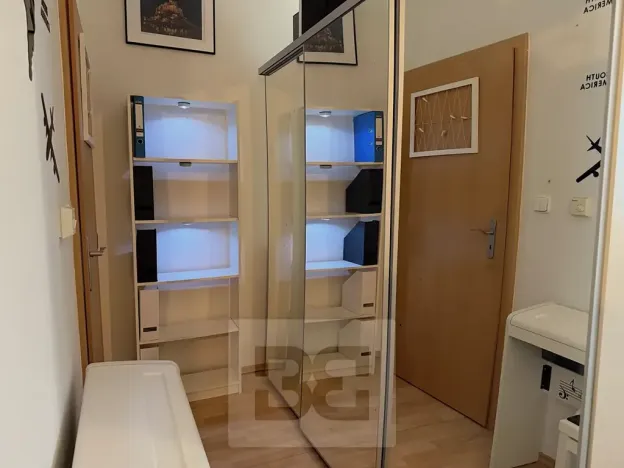 Pronájem bytu 1+kk, Praha - Letňany, Malkovského, 33 m2