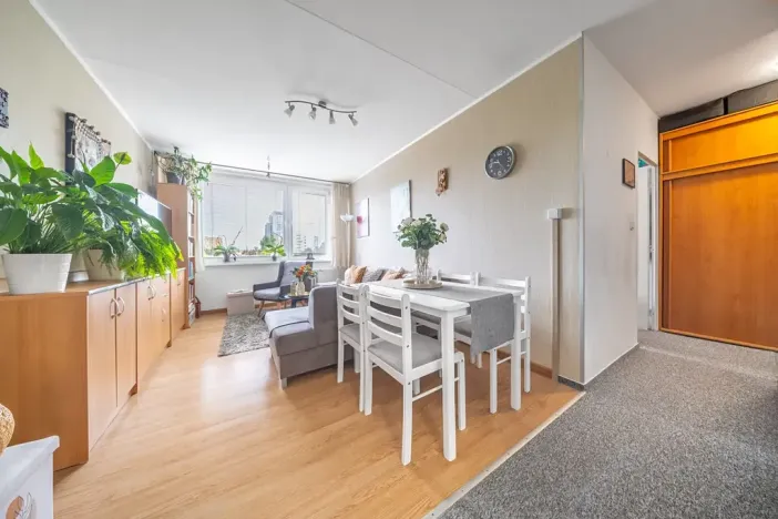 Prodej bytu 2+kk, Praha - Stodůlky, Běhounkova, 49 m2