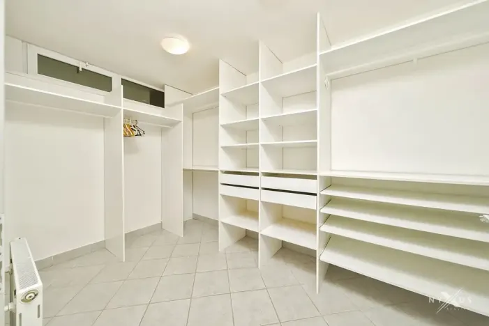 Pronájem rodinného domu, Dolní Břežany, V Úvozu, 420 m2