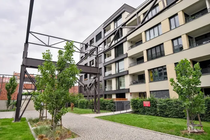 Pronájem bytu 2+kk, Praha - Holešovice, Jankovcova, 56 m2