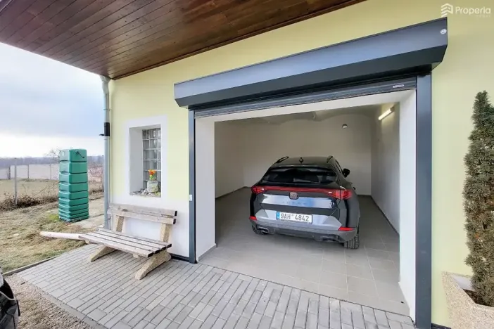 Prodej bytu 3+kk, Hrádek, 112 m2