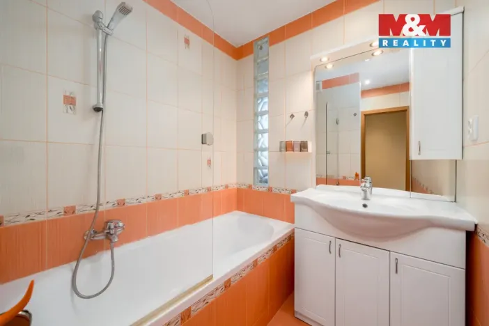 Prodej bytu 3+1, Bílina - Teplické Předměstí, Sídliště Za Chlumem, 76 m2