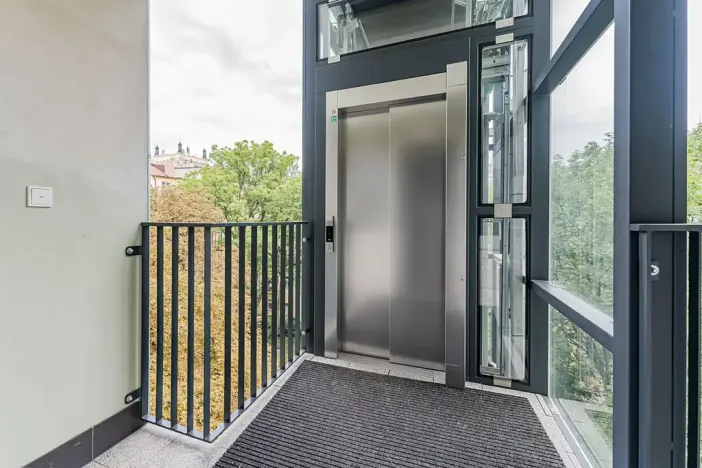 Pronájem bytu 2+kk, Praha - Vinohrady, Nitranská, 50 m2