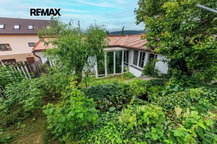 Prodej rodinného domu, Praha - Lipence, V roklích, 160 m2