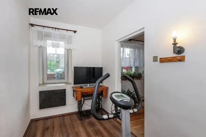 Prodej rodinného domu, Praha - Lipence, V roklích, 160 m2