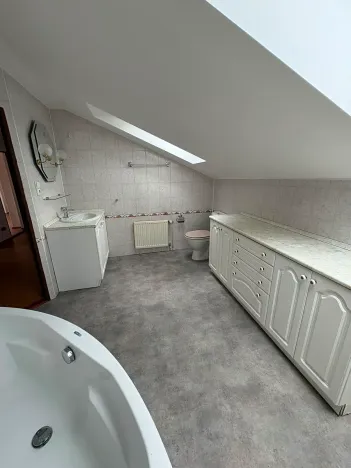 Pronájem bytu 2+1, Děčín, Vítězství, 84 m2