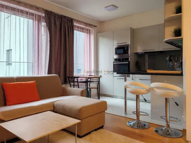 Pronájem bytu 1+kk, Praha - Smíchov, U Nikolajky, 39 m2