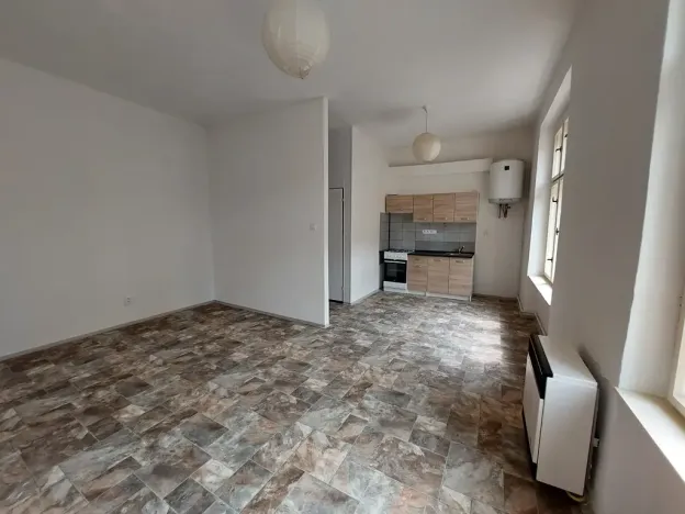 Pronájem bytu 1+kk, Plzeň, Bolzanova, 34 m2