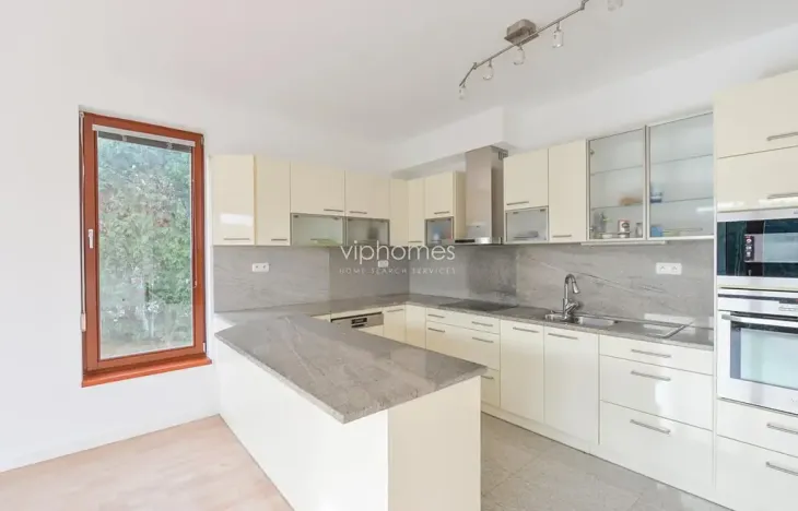 Pronájem vily, Praha - Jinonice, 259 m2