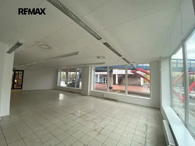 Pronájem výrobních prostor, Praha - Stodůlky, Sluneční náměstí, 105 m2