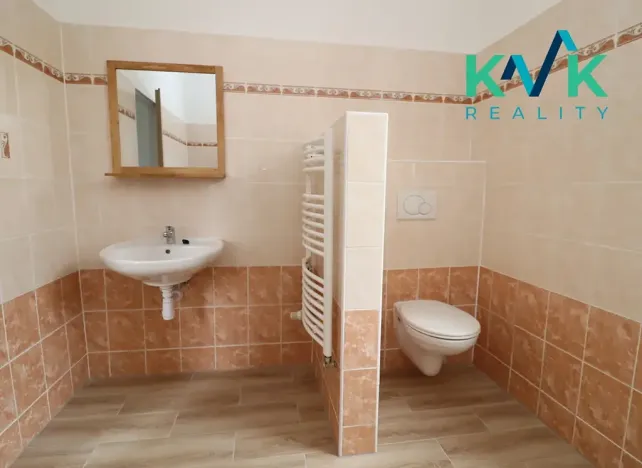 Pronájem bytu 3+1, Karlovy Vary, Šmeralova, 85 m2