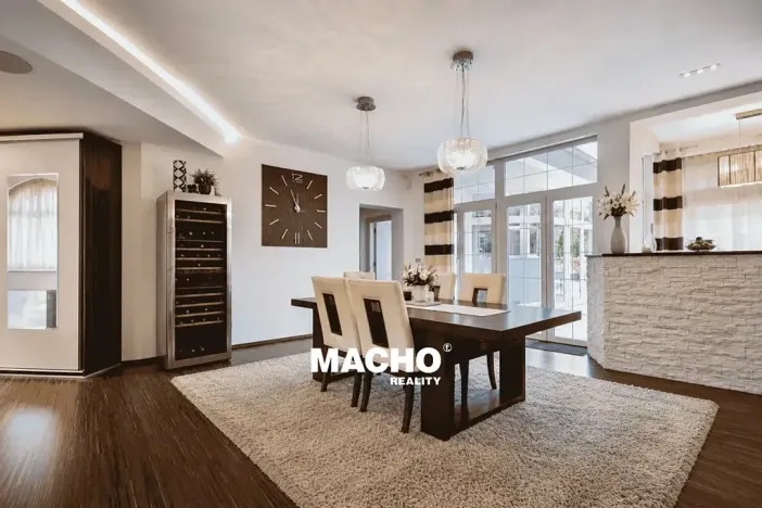 Prodej vily, Řitka, Příčná, 372 m2