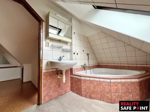 Pronájem bytu 2+1, Plzeň, Hluboká, 52 m2