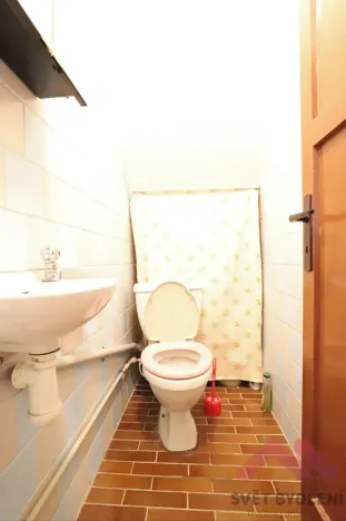 Pronájem bytu 1+kk, Praha, Formanská, 18 m2
