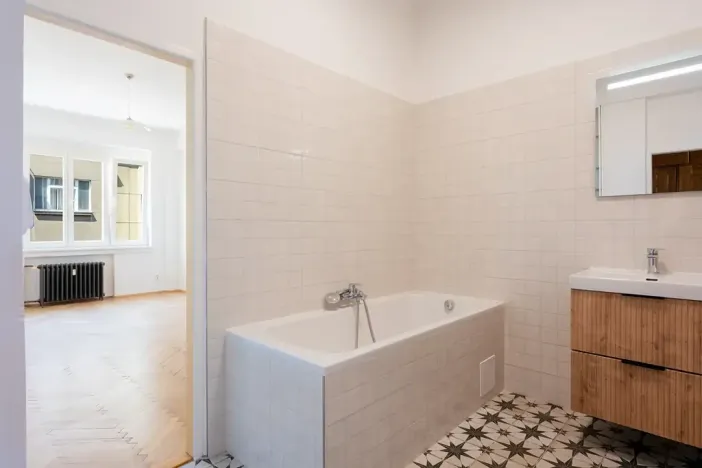 Pronájem bytu 4+kk, Praha - Holešovice, Veverkova, 111 m2
