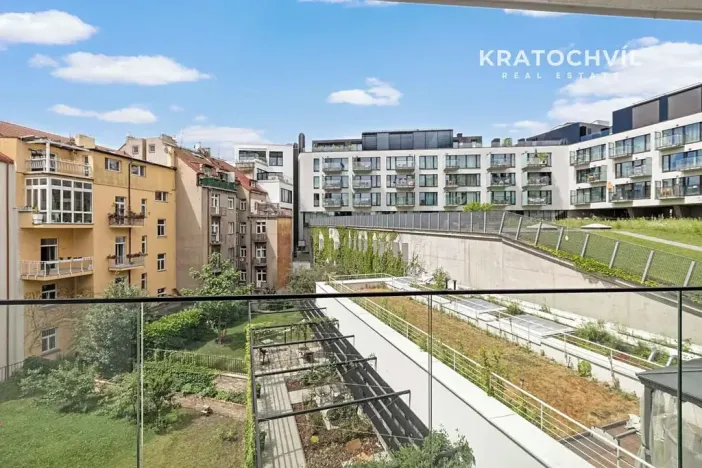 Prodej bytu 2+kk, Praha - Smíchov, Grafická, 70 m2
