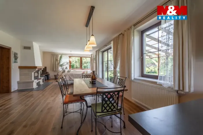 Prodej rodinného domu, Mořina, 240 m2