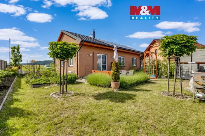Prodej rodinného domu, Bavoryně, 74 m2