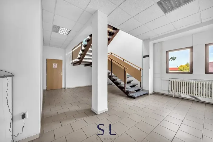 Prodej výrobních prostor, Turnov, Hruborohozecká, 2500 m2