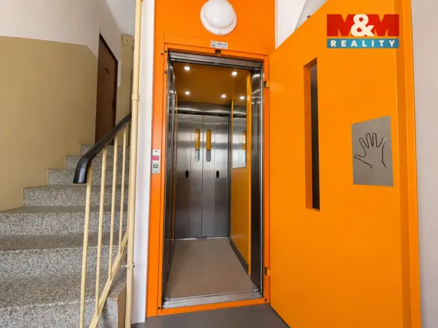 Pronájem bytu 1+1, Klatovy - Klatovy III, Zahradní, 40 m2