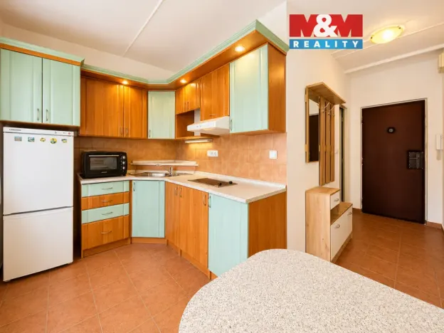 Pronájem bytu 1+1, Svoboda nad Úpou, Rýchorské sídliště, 32 m2