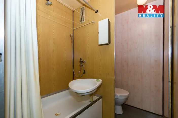 Prodej bytu 1+1, Holice, Na Mušce, 32 m2