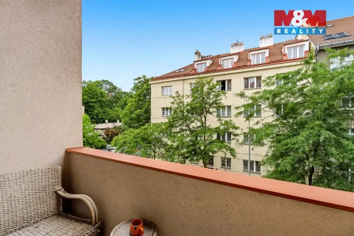 Prodej bytu 2+1, Praha - Žižkov, Jeseniova, 74 m2