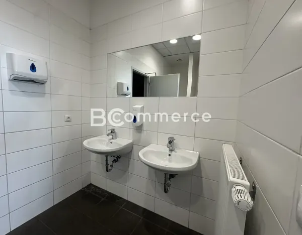 Pronájem kanceláře, Brno, Letiště Brno-Tuřany, 300 m2