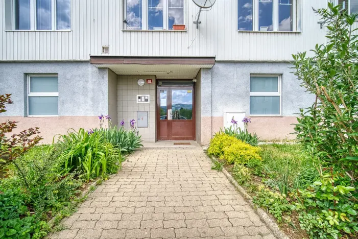 Pronájem bytu 2+1, Klášterec nad Ohří - Miřetice u Klášterce nad Ohří, Jana Ámose Komenského, 60 m2