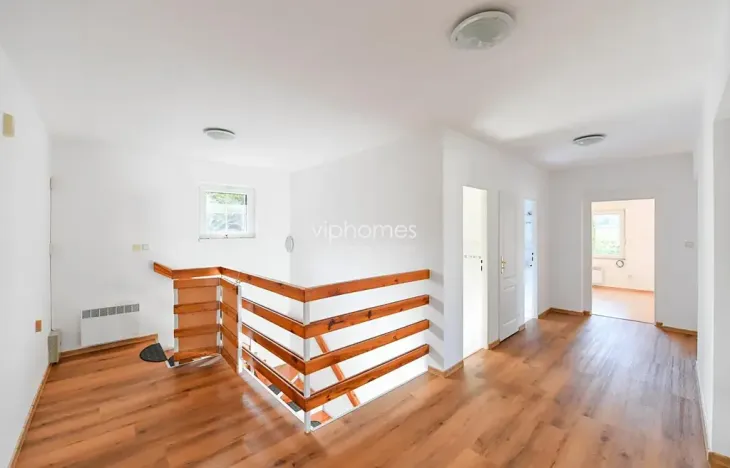 Pronájem vily, Praha - Nebušice, V březinkách, 365 m2