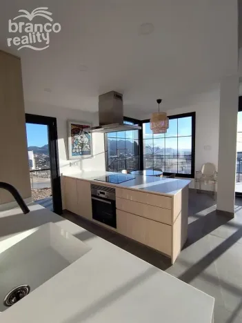 Prodej rodinného domu, Polop, Alicante, Španělsko, 215 m2