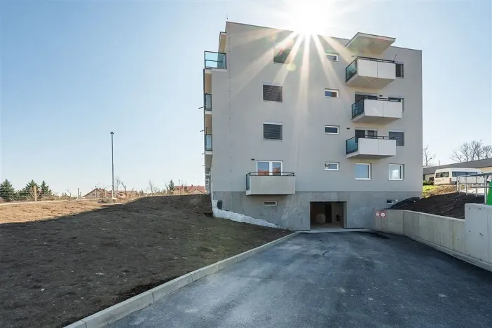 Prodej bytu 2+kk, Hustopeče, Alejní, 59 m2
