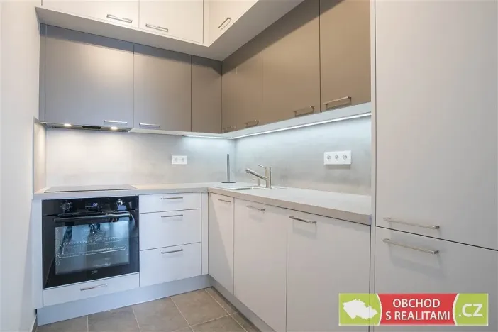 Pronájem bytu 2+kk, Praha, Strančická, 54 m2