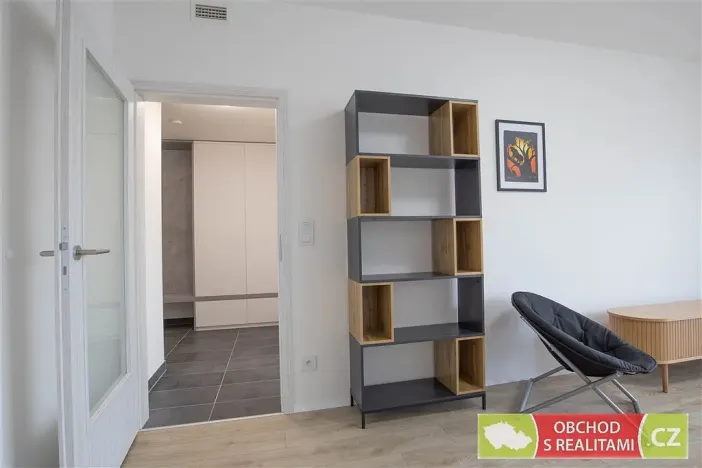 Pronájem bytu 2+kk, Praha, Strančická, 54 m2