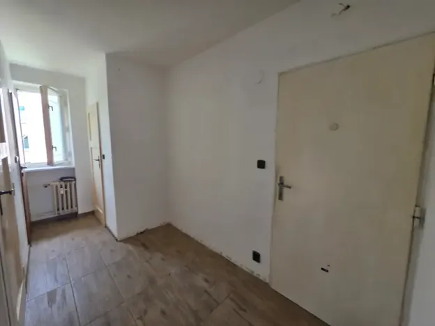 Prodej bytu 3+1, Znojmo, 28. října, 57 m2