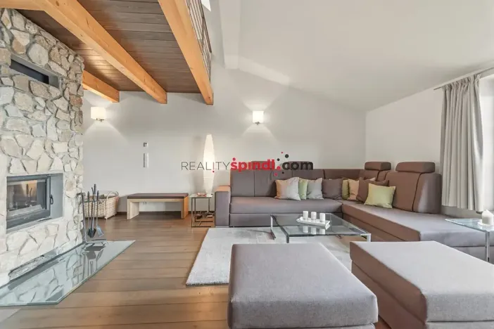 Prodej bytu 4+1, Špindlerův Mlýn, 149 m2