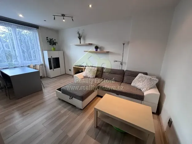 Prodej bytu 2+1, Rokycany, Mládežníků, 58 m2