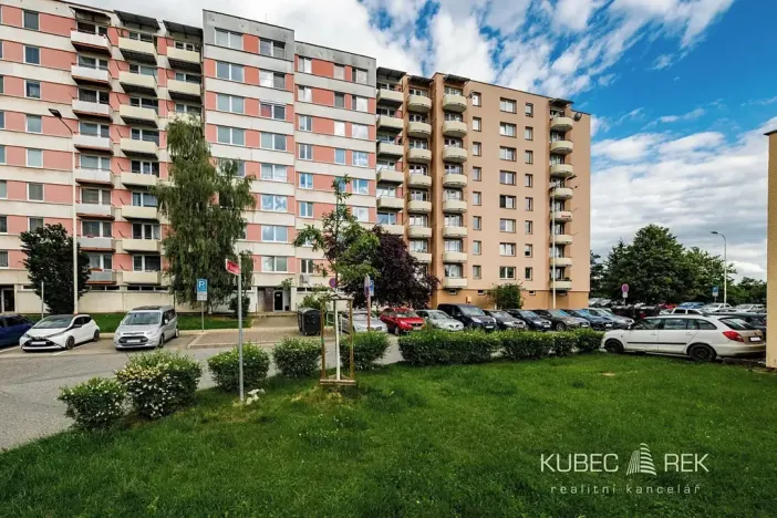 Prodej bytu 3+1, Tábor, Bukurešťská, 72 m2