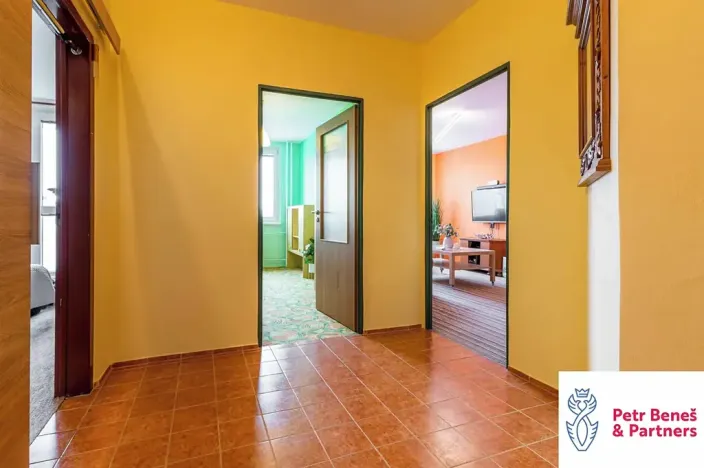 Prodej bytu 3+1, Libčice nad Vltavou, Pod Saharou, 62 m2