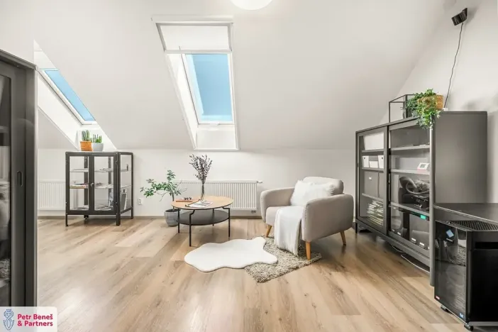 Prodej bytu 3+kk, Milovice, Zátopkova, 108 m2