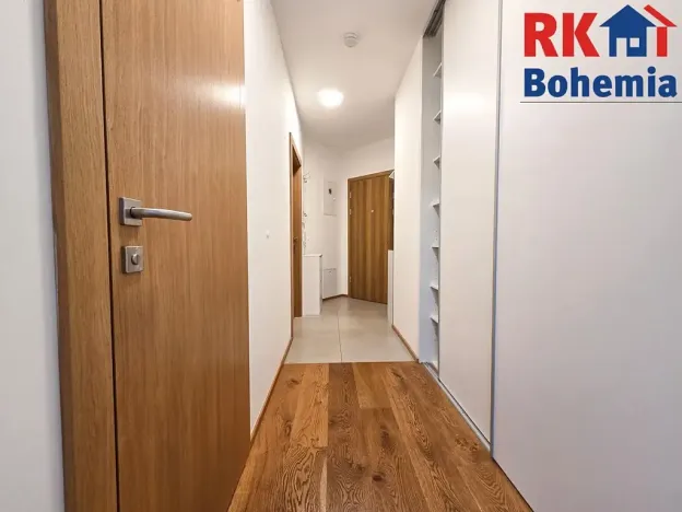 Pronájem bytu 2+kk, Praha, Na Křtině, 64 m2